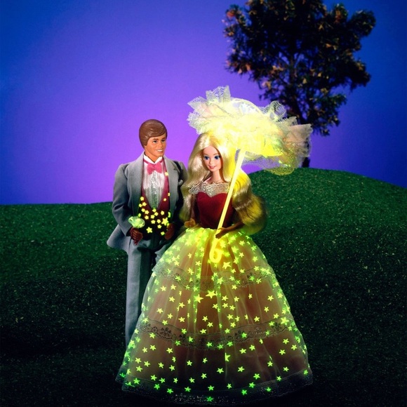 NWT Barbie x Unique Vintage Plus Size Light Up Dream Glow Swing Dress - Size 4X - Picture 2 of 16